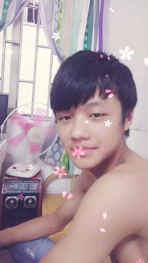 失踪人万正超照片