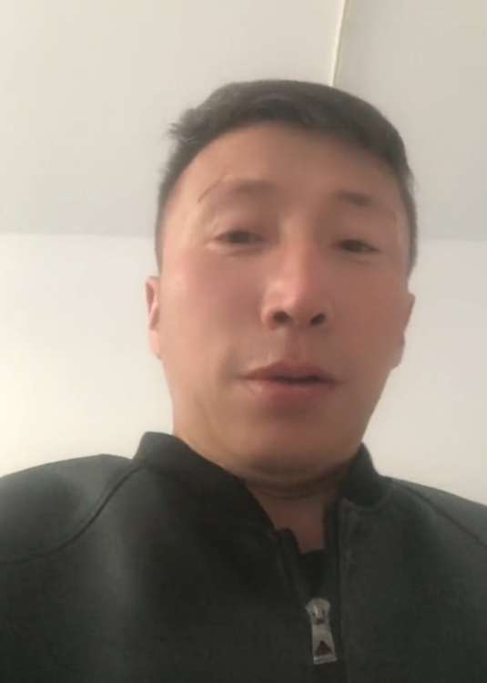 失踪人达瓦桑布照片